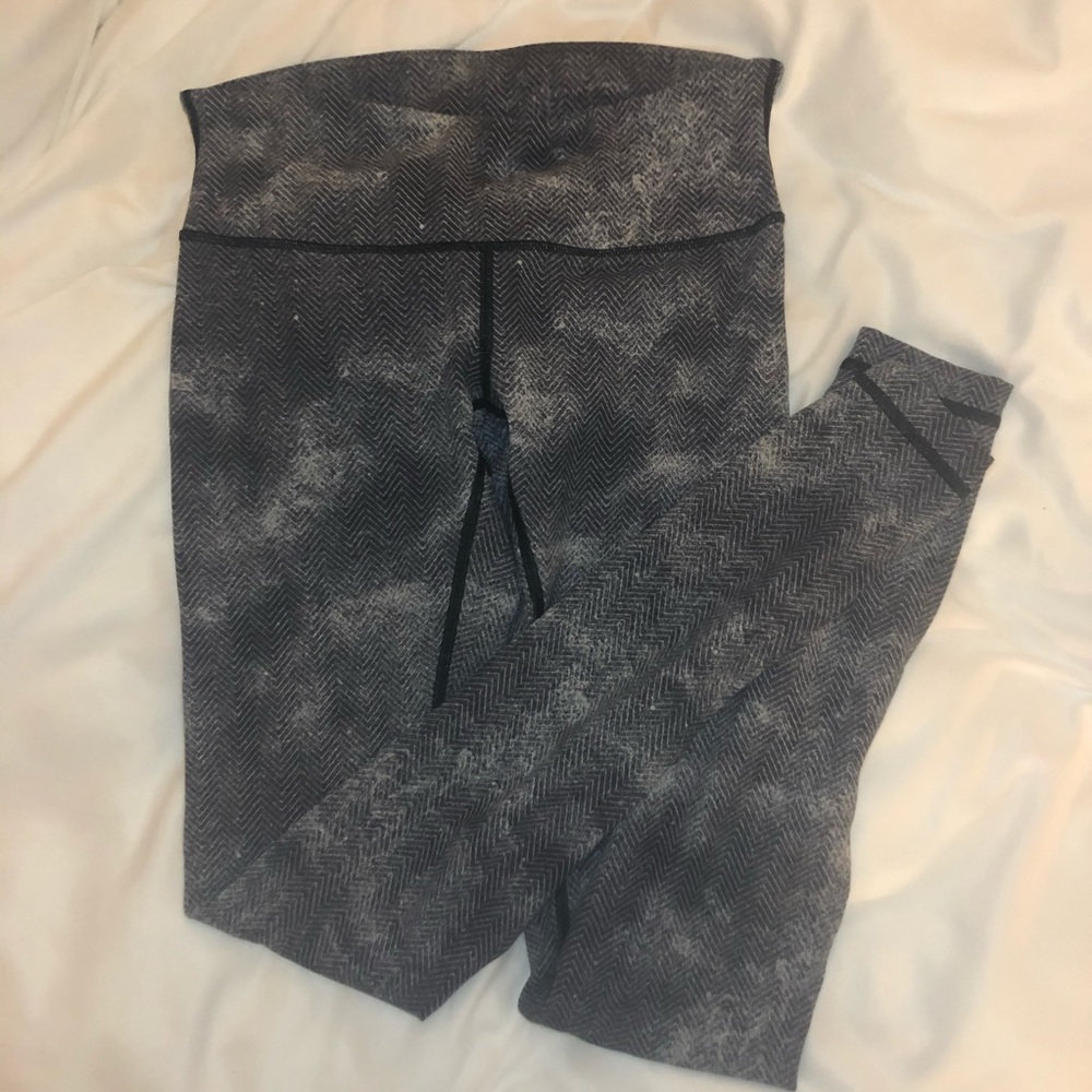 Lululemon black & white striped leggings